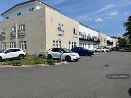 9, Fitzroy House, Dwight Road, Watford WD18 9AA