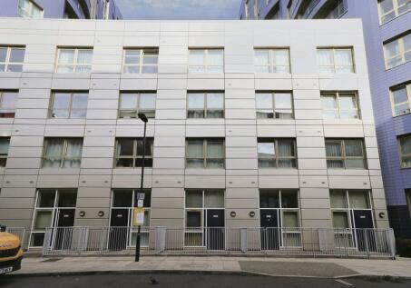 Flat 3, 9 Queensland Road, Highbury, London, N7 7FH