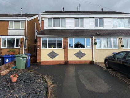 Clent Road, Penfields, Stourbridge, DY8 4LN