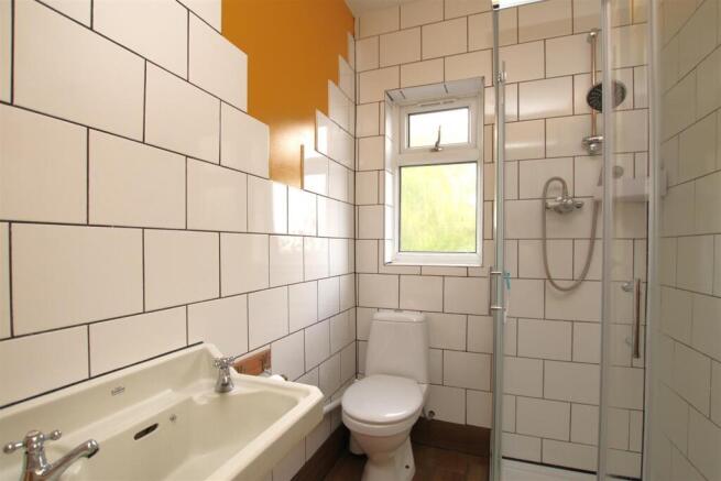 En-Suite Shower Room.JPG