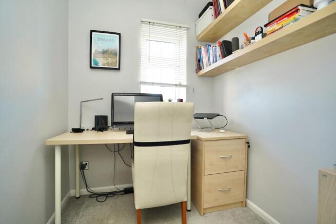Photo 10
