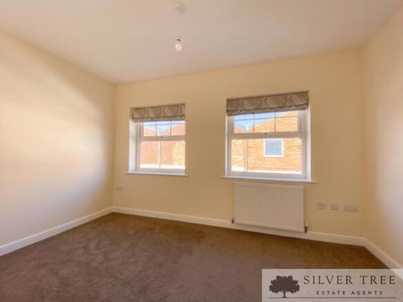 2 bed Terraced for sale Image 5