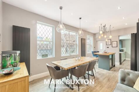 London Road, Chesterton, Newcastle-under-Lyme. ST5 7HZ