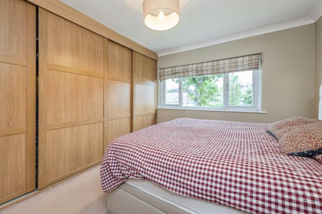 3 bed Semi-Detached for sale Image 12
