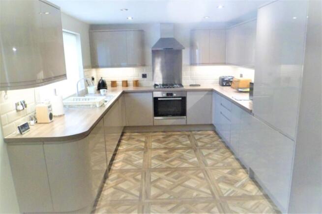 Kitchen / Dining Room