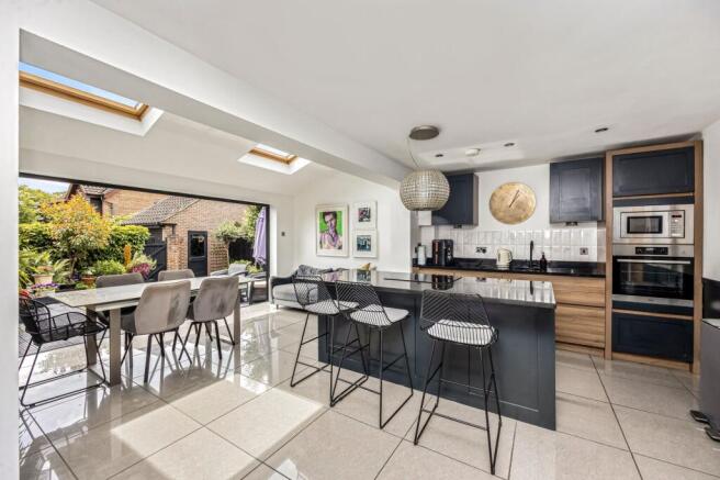 Kitchen / Dining room