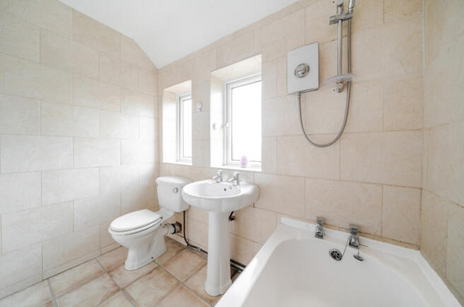 3 bed Semi-Detached for sale Image 7