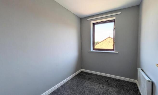 3 bed Semi-Detached to rent Image 6