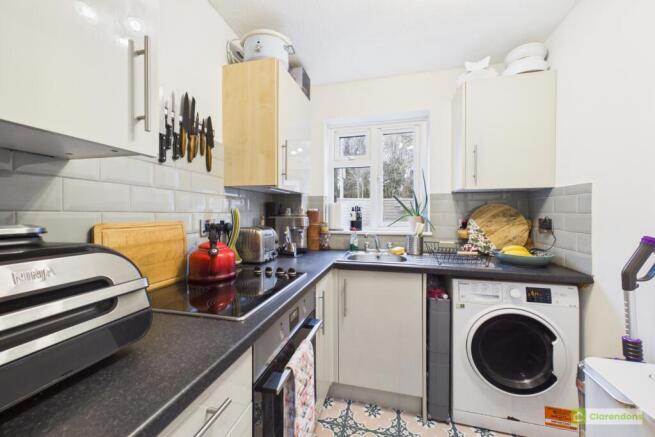 CAM02528G0-PR0439-STILL002