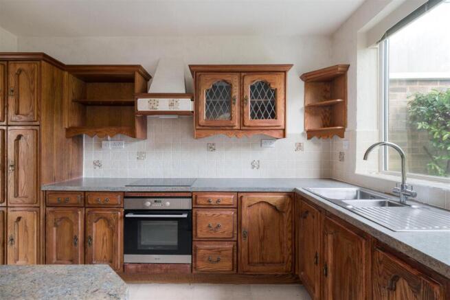 3 bed Apartment for sale Image 7