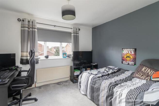 Hudson Close 8-Bedroom 2 A.jpg