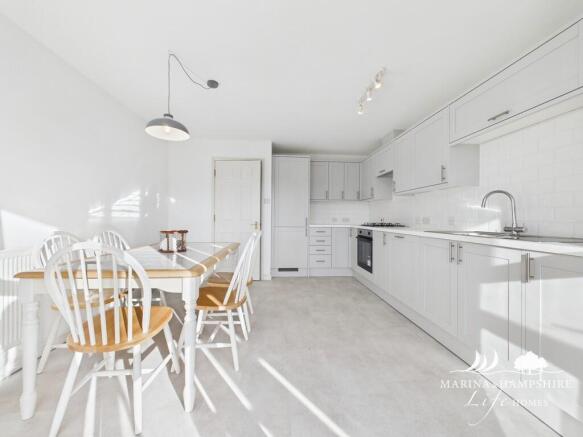 CAM03915G0-PR0025...