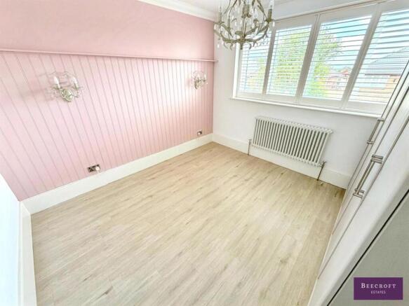 3 bed Detached Bungalow for sale Image 12