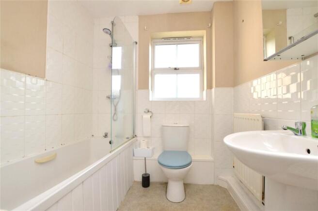 2 bed Apartment for sale Image 10