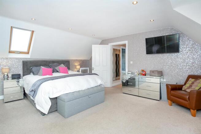 Master Bedroom 3.jpg