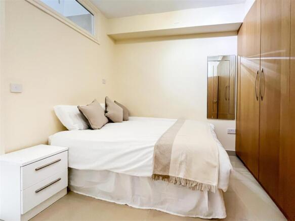 Bedroom (1 of 1).jpg