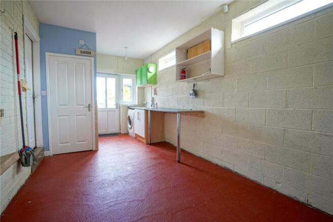 3 bed Semi-Detached for sale Image 7