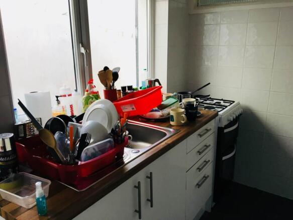 Kitchen (2)