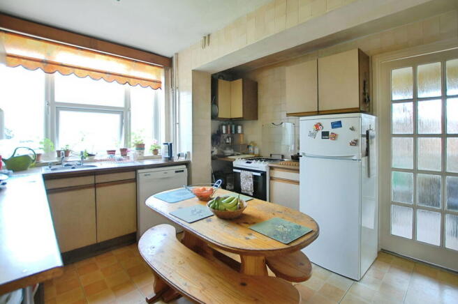 41 Bafford Approach photo 3