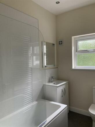 Bathroom (bath)