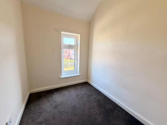 3 bed House to rent Image 11