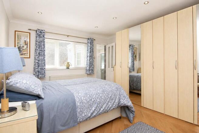 3 bed Bungalow for sale Image 7