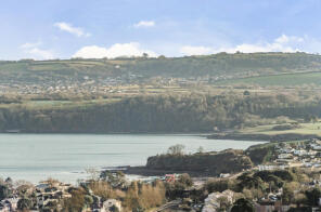 32, Dolphin Court Road, Paignton TQ3 1AQ