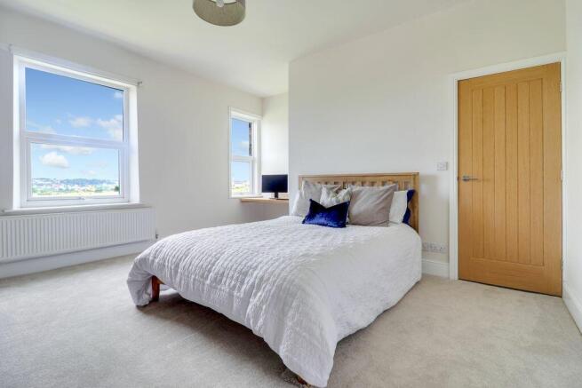 Bedroom 1 (Double)