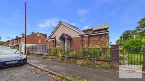 Milner Avenue, Bury