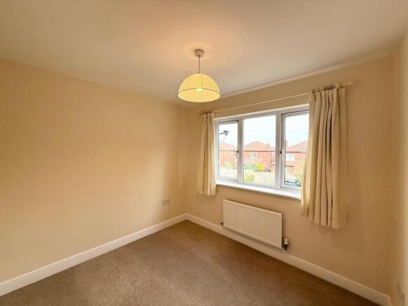 2 bed Flat to rent Image 8