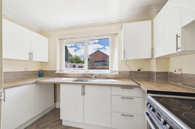2 bed Terraced for sale Image 5