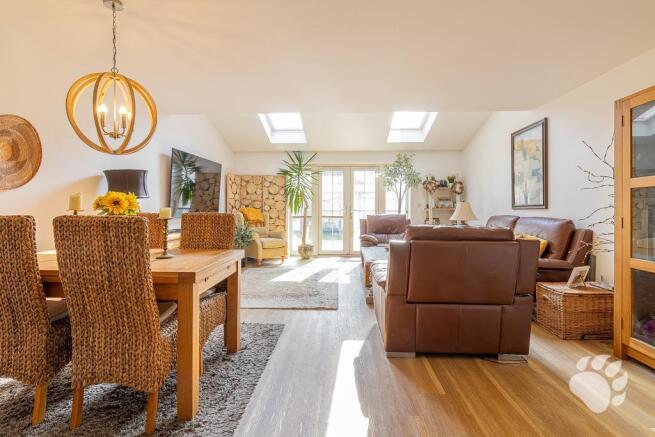 Open-Plan Lounge / Kitchen / Diner