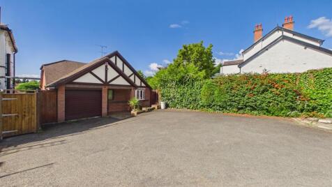 Worcester Road, Hagley, Stourbridge