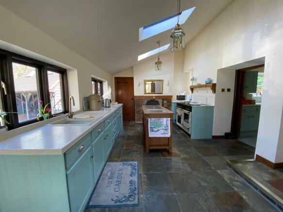 Kitchen.jpg