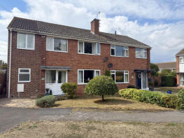 75, Churchill Grove, Newtown, Tewkesbury GL20 8DW