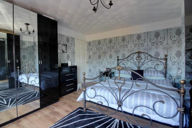 Bedroom 1 (Double)