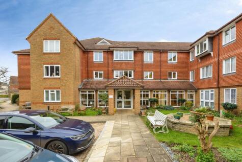 Allingham Court, Summers Road, Godalming, Surrey, GU7