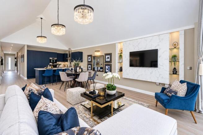 Mirrored Contemporary Open-Plan Interior.jpg