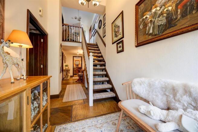 4 bed Barn Conversion for sale Image 7