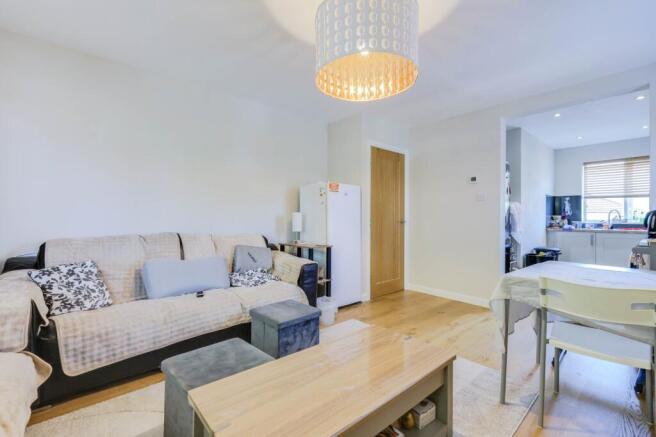 8 bed Flat for sale Image 10