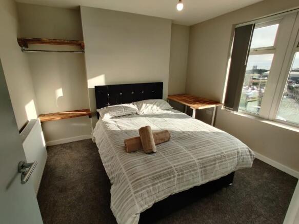 Photo 8