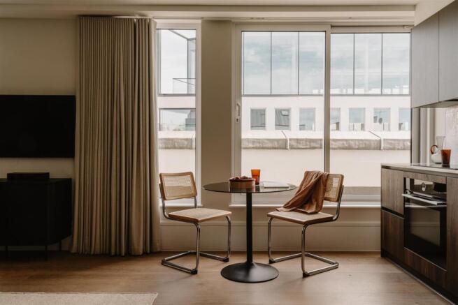 Adam Firman_Leufroy_Fulham Road_Apartment 7+8_High