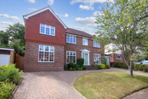 32, Harvest Hill, East Grinstead RH19 4BT