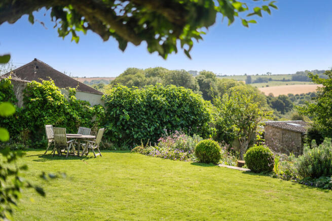 Garden & View