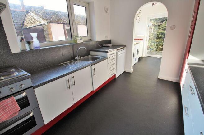 Kitchen into U...