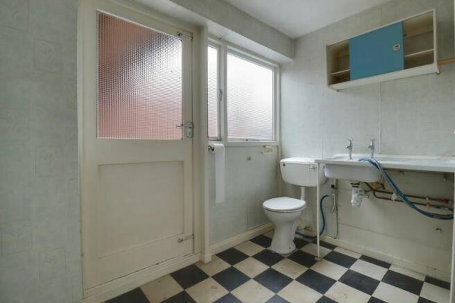 Guest WC/Utility