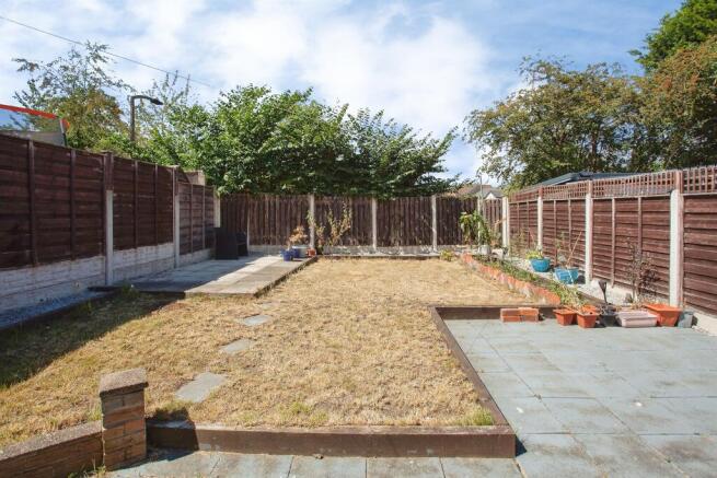 4 bed Detached for sale Image 4