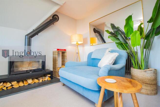 3 bed Apartment for sale Image 6
