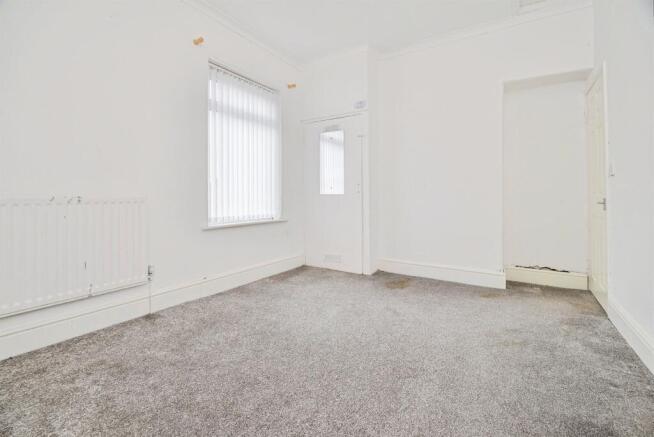 2 bed Terraced for sale Image 11