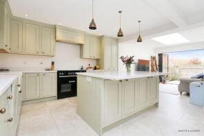 Melmerby, The Brambles, Spring Lane, Swanmore SO32 2PT